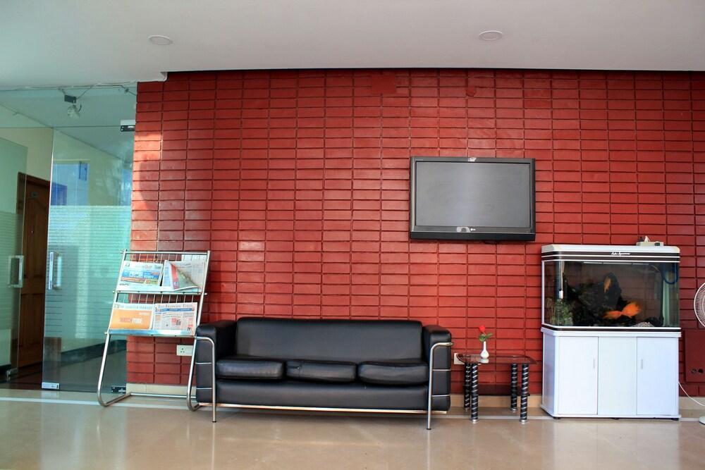 Treebo Palm Tree Palam Vihar 호텔 구르가온 외부 사진