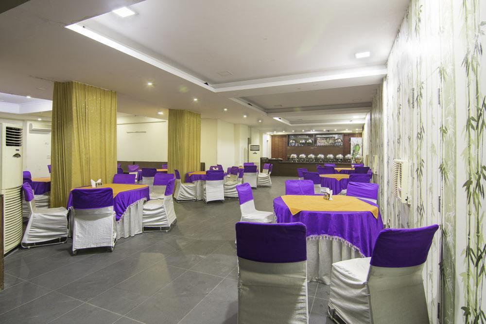 Treebo Palm Tree Palam Vihar 호텔 구르가온 외부 사진